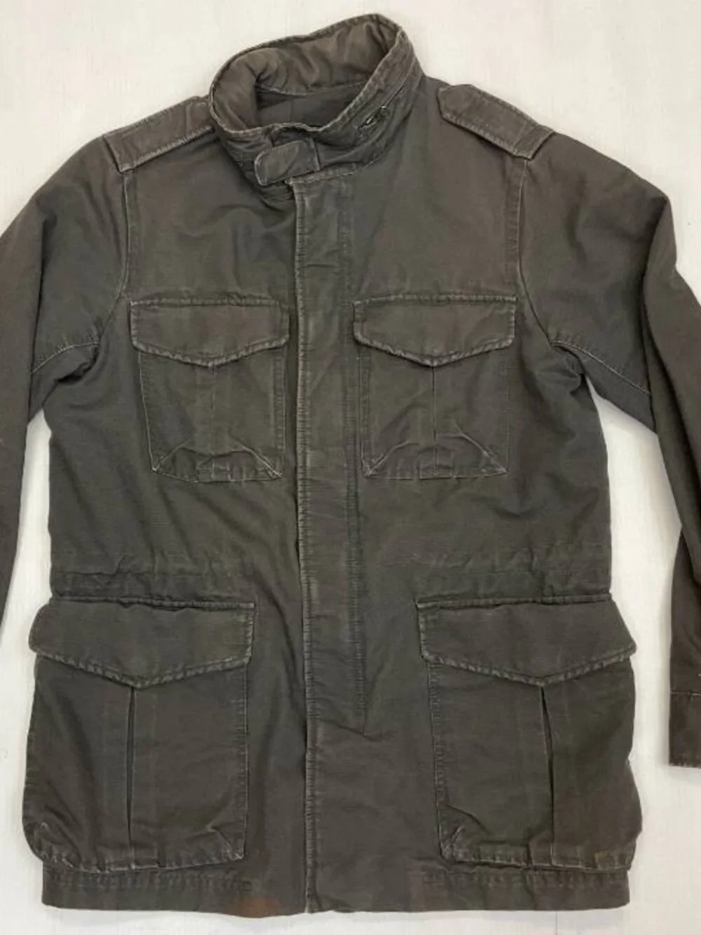 GAP olive green